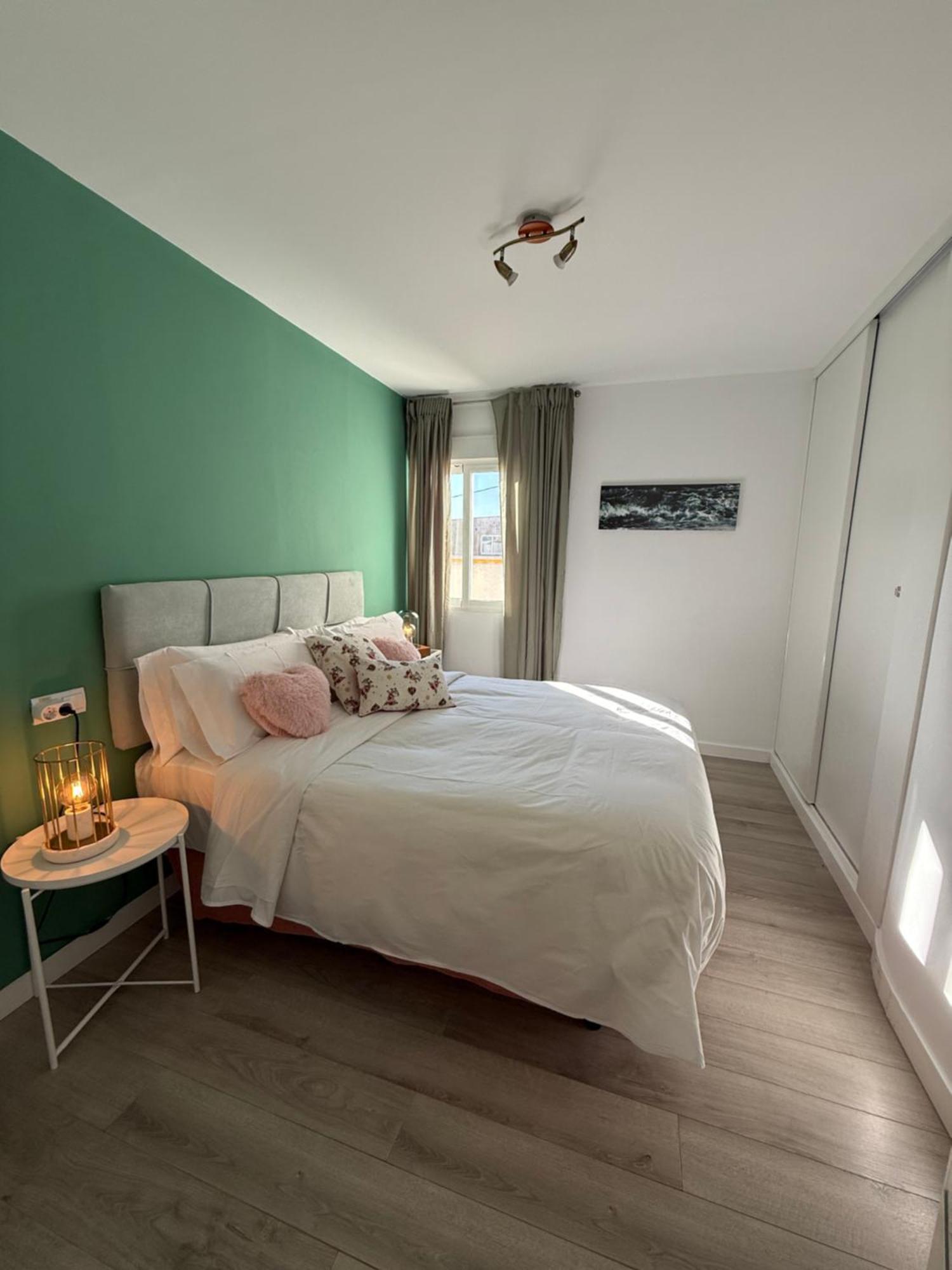 Petite Penthouse With The Sunniest Terrace In Valencia Apartment ภายนอก รูปภาพ